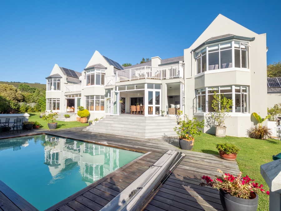 7 Bedroom Property for Sale in Belvidere Estate Western Cape